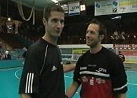 Roman Pungartnik traf vor dem Spiel seinen ehemaligen Mannschaftskollegen und WHV-Kapitn Oliver Khrmann, der der beste Spieler seiner Mannschaft war.