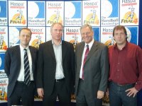 Von links: HBL-Geschftsfhrer Bohmann, THW-Geschftsfhrer Schwenker, HASPA-Vorstand Dr. Dreyer, FAG-Manager Schweickert.