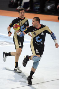 Letztes Spiel gemeinsam gegen den THW: Kapitn Markus Baur und  Kreislufer Christian Schwarzer.