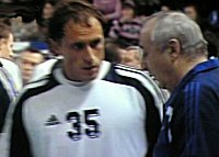 Rckraumspieler Konstantin Igropulo und Trainer Vladimir Maximov.