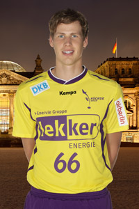 Nationalspieler Sven-Sren Christophersen ist einer der  Garanten fr den Aufstieg der Fchse in dieser Saison.