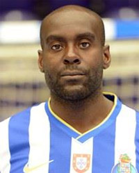 David Davis untersttzte Porto beim Qualifikationsturnier und beendete anschlieend seine Karriere.