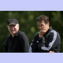 Golfen 2005: THW-Kapitn Stefan Lvgren (rechts) und Manager Uwe Schwenker hatten ihren Spa beim Saisonauftakt des THW Kiel auf dem Golfplatz Hohwacht.