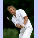 Golfen 2005: THW-Neuzugang Pelle Linders schaut seinem Schlag hinterher.