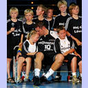 Good bye Stefan Lvgren: Stefan Lvgren and the junior team he was coaching.