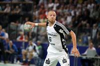 Henrik Lundstrm bleibt ein weiteres Jahr dem THW treu.