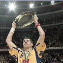 EC 2002 final: Lvgren with the trophy.