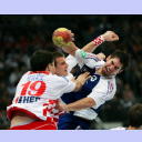 WC 2007: FRA-CRO: Karabatic is attacked.