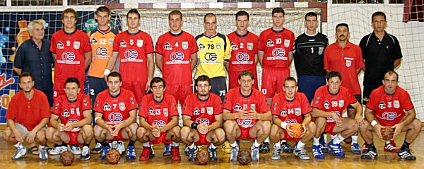 Stehend von links: Trainer Glavas, Buntic, Alilovic, Terzic, Martinovic, Tolic, Pavlovic, Nuic, Sego, Co-Trainer Herceg, Co-Trainer Grbavac