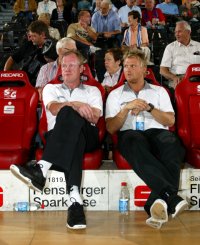 Interims-Coach Viggo Sigurdsson (links) und Co-Trainer Jan Paulsen