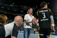 Meistermacher: Staffan Olsson spricht mit  Tobias Karlsson (Nr.3). 