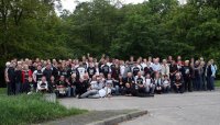 Die THW-Fanclubs "Zebrasprotten" und "Schwarz-Weiß" reisten in Bussen nach Mannheim.