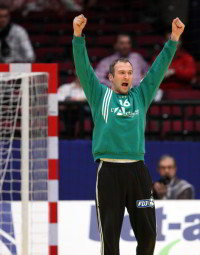 Thierry Omeyer jubelt nach dem Sieg gegen Island.