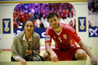 Die "Welthandballer des Jahres 2013": Andrea Lekic und Domagoj Duvnjak.