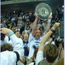 THW wins championship in Flensburg. Olsson shows the trophy.