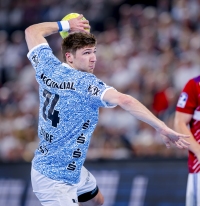 Lukas Zerbe. Lukas Zerbe.