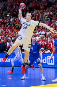 Justus Fischer in action. Justus Fischer in action.