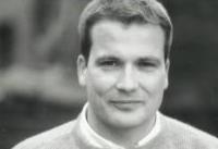 Dr. Dirk Büsch.